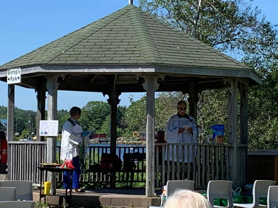 On Sunday August 2nd our parish gathered for the first time since March 15th (due to COVID-19) and held a food bank drive for the Hubbards and Area Food Bank.